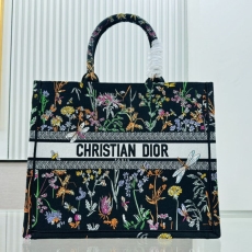 Dior Shopping Bags